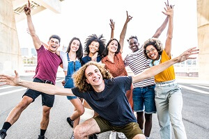 Tu as 16 ans ? Deviens animateur de centre de vacances !